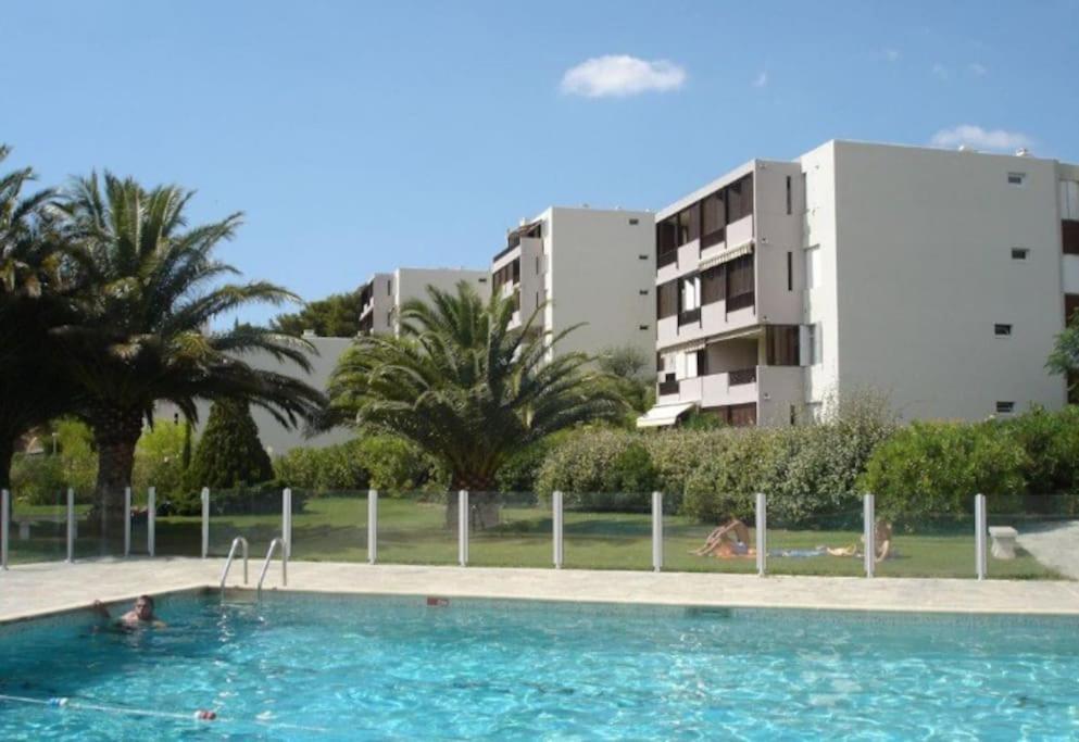 קסיס Superbe Appartement Piscine, Tennis, Vue Mer Et Decore Avec Gout מראה חיצוני תמונה